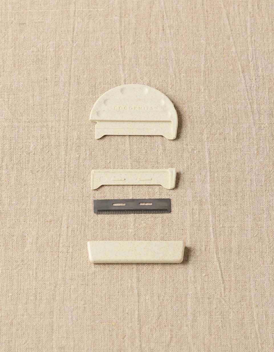 Cocoknits Fuzz Off Comb II