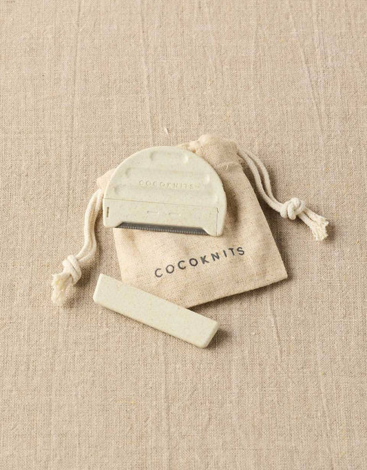 Cocoknits Fuzz Off Comb II