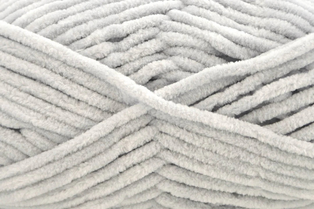 Universal Yarn - Bella Chenille