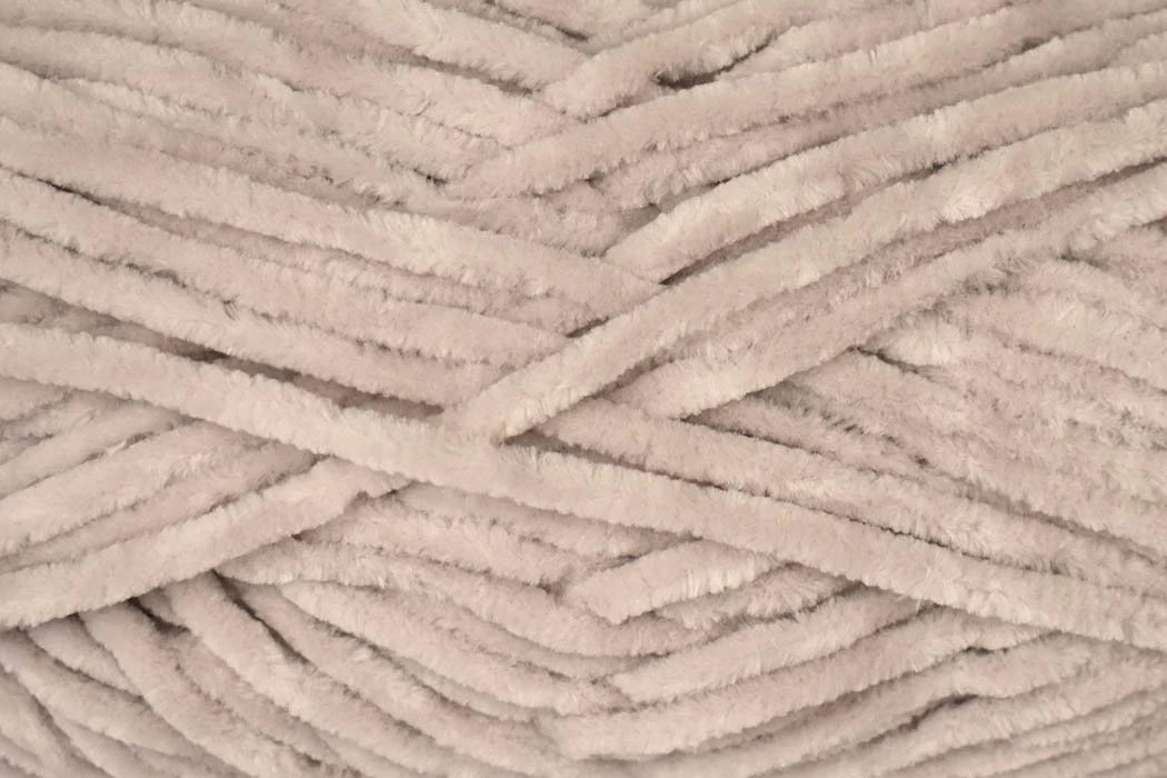 Universal Yarn - Bella Chenille